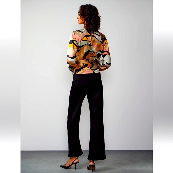 Abstract Print Top - Picture 3 of 6